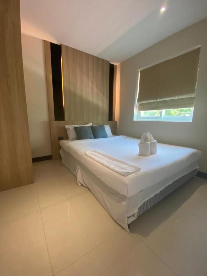 Santosa Detox Retreat Hotel Phuket Exterior foto
